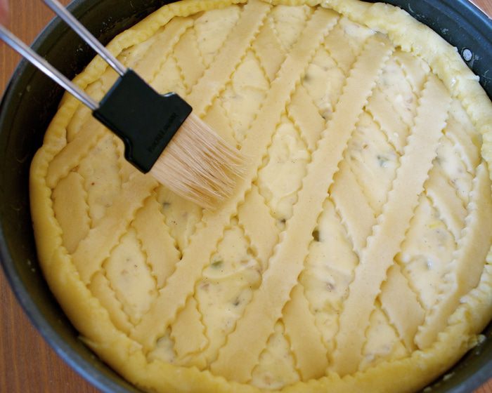 Итальянский пасхальный пирог с миндалем и заварным кремом (Pastiera)