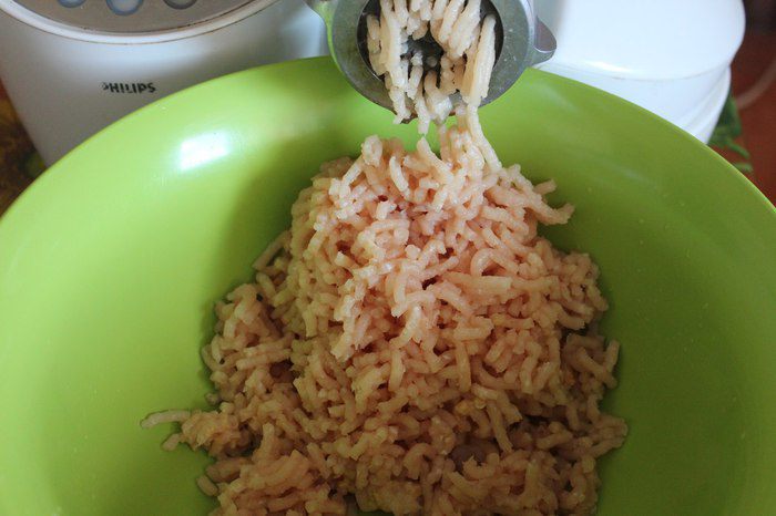 Диетические куриные котлеты в духовке