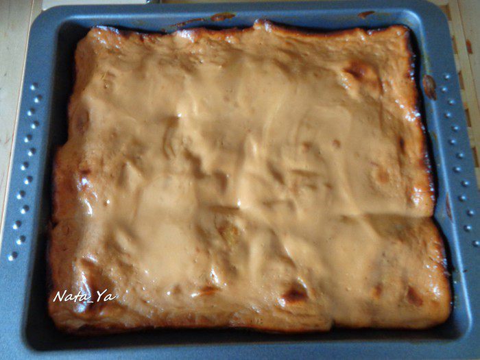 Запеченные блинчики с яблоками и сгущенкой