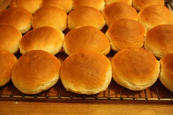 Шведские булочки с кардамоном и сливками &amp;quot;Семлур&amp;quot; (Semlor)