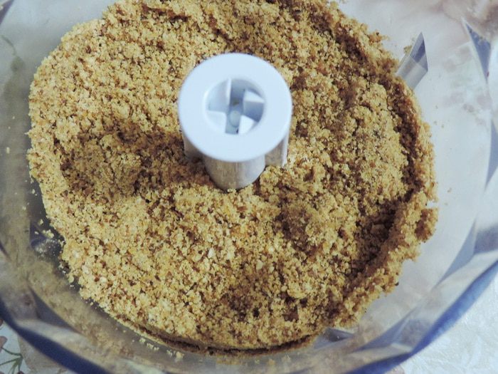 Клюквенный торт-мусс с миндальным пралине &amp;quot;Праздничный&amp;quot;