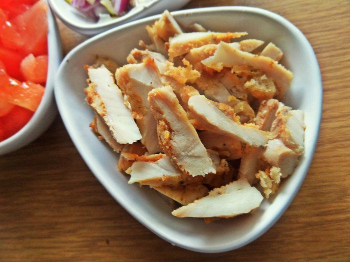 Омлетный рулет с начинкой