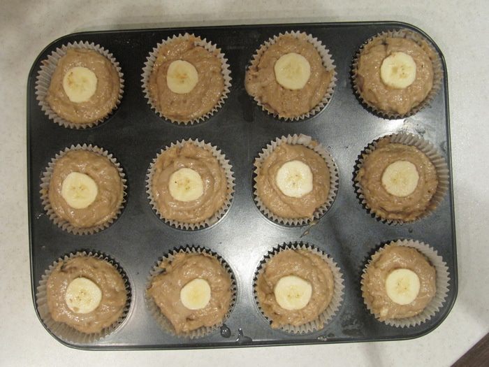 Банановые маффины с корицей и трюфелями