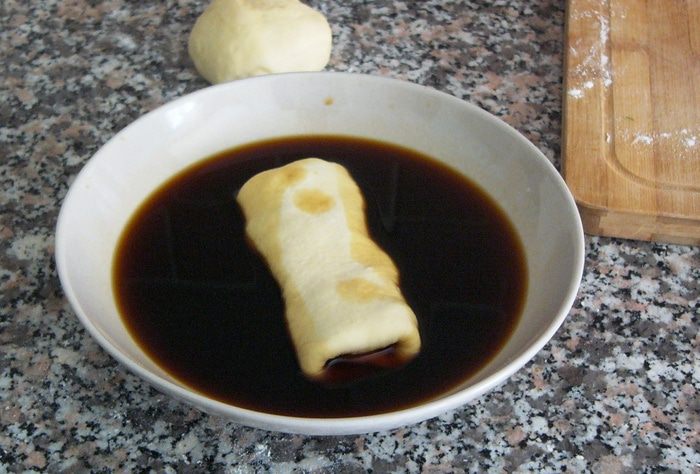 Турецкий симит с маслинами