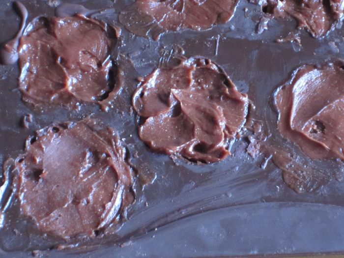 Шоколадные конфеты с кофейной начинкой