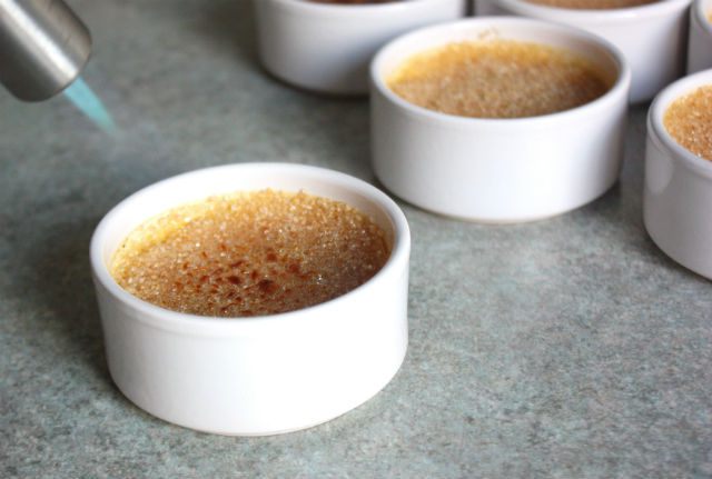 Крем-брюле с медом и розмарином