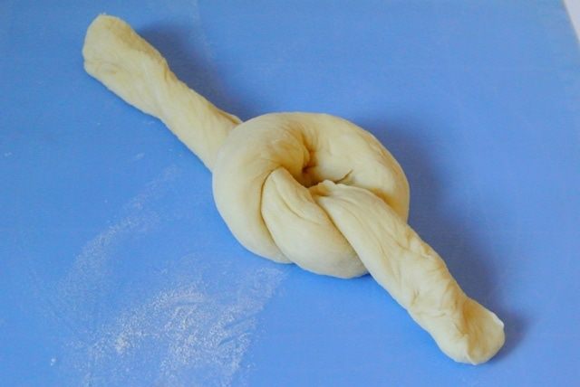 Сдобные булочки с кунжутом
