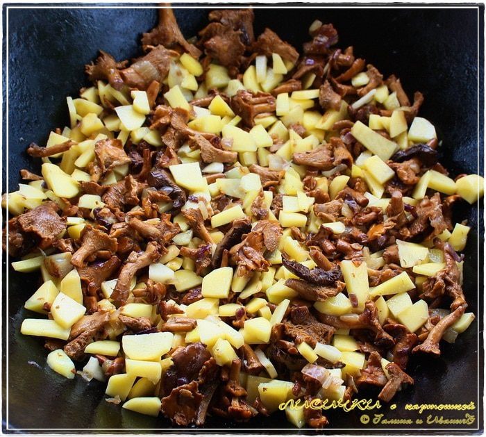 Лисички с картошкой в казане