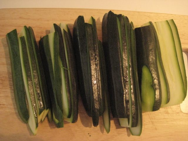 Пармиджана из цукини и филе индейки