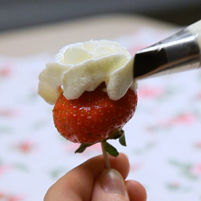 Клубничные розы