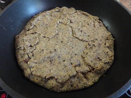 Овсяный пирог с яблоками и черносливом