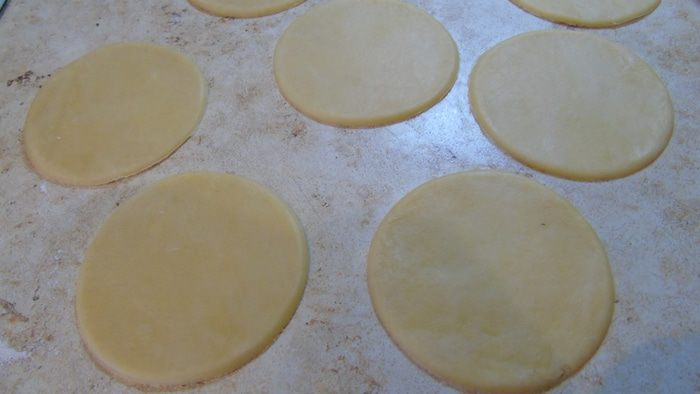 Галеты с абрикосами и тимьяном