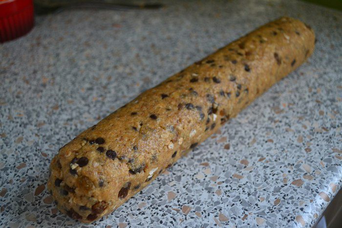 Овсяное печенье с изюмом и кусочками шоколада