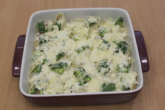 Конкильони  с фаршем и брокколи