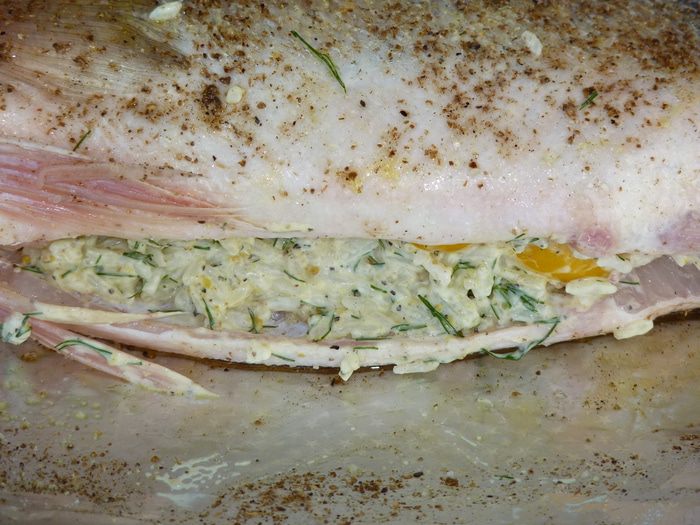 Нежный запеченный судак с начинкой