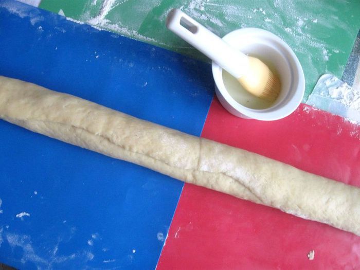 Лимонная улитка с миндалем (Chiocciola al limone con farcia alle mandorle)