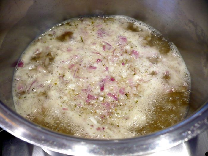 Пошированное филе ягненка под яблочно-карамельным соусом