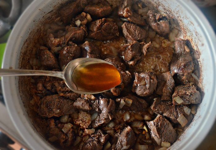 Пармантье из баранины с тыквой и сливами