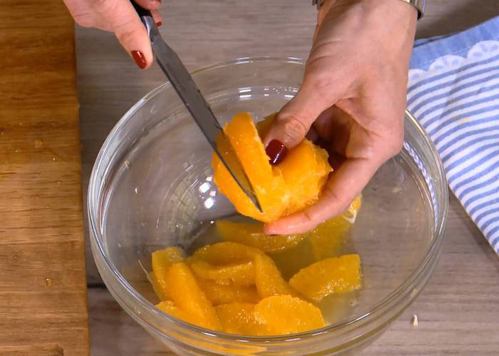 Цитрусовый кускус с малиной и фисташками 