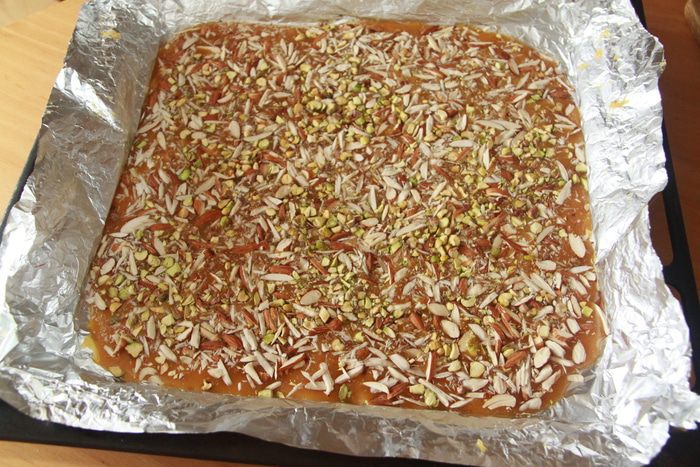 Восточная нуга с орехами