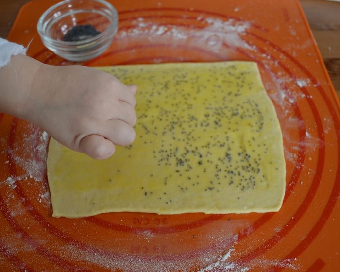 Морковный крем-суп с песочными маковыми &amp;quot;сухариками&amp;quot;