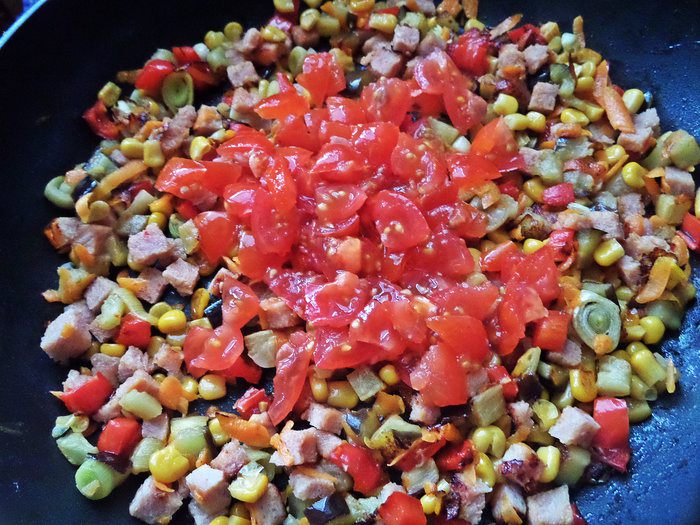 Кускус с овощами и ветчиной