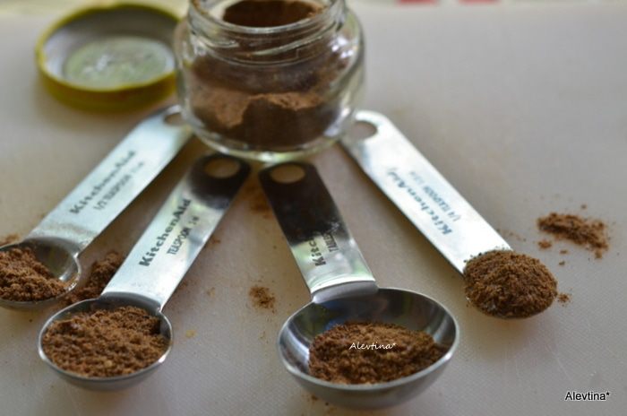 Ужин в турецком стиле на лепешке