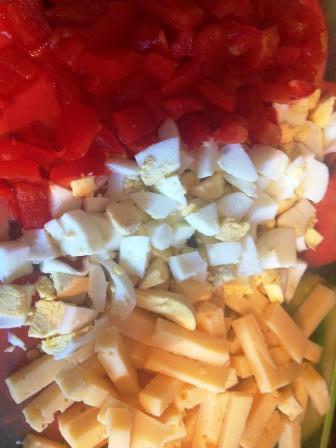 Салат из романеско с сыром