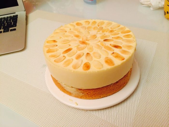 Торт-мусс с соленой карамелью