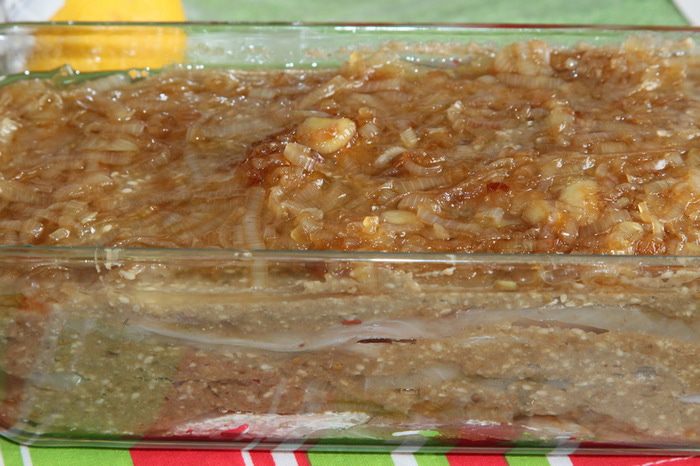 Рыба под баклажановой шубкой 