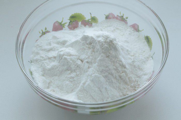 Маффины с марципаном и брусникой