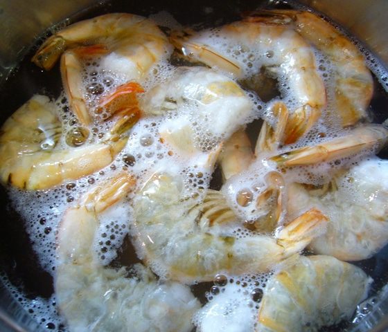 Оливье с креветками и картофелем пай