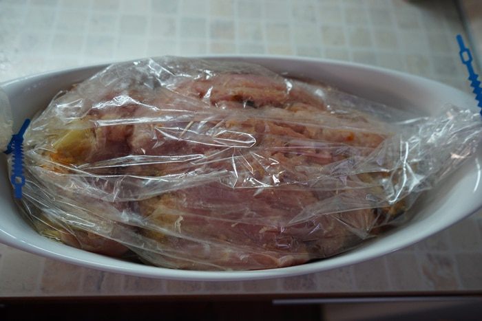 Филе индейки, запеченное в рукаве с тыквой и яблоками