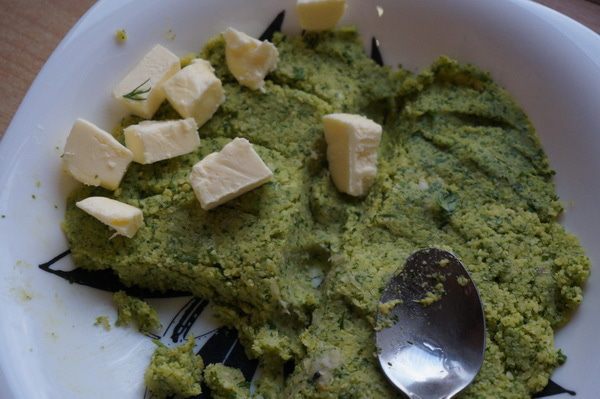Куриные котлеты с сырной начинкой
