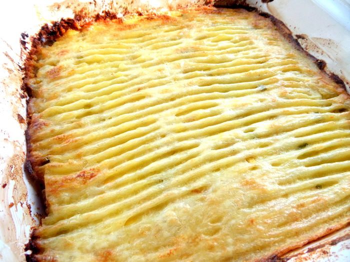 Картофельная запеканка с сельдереем и фаршем