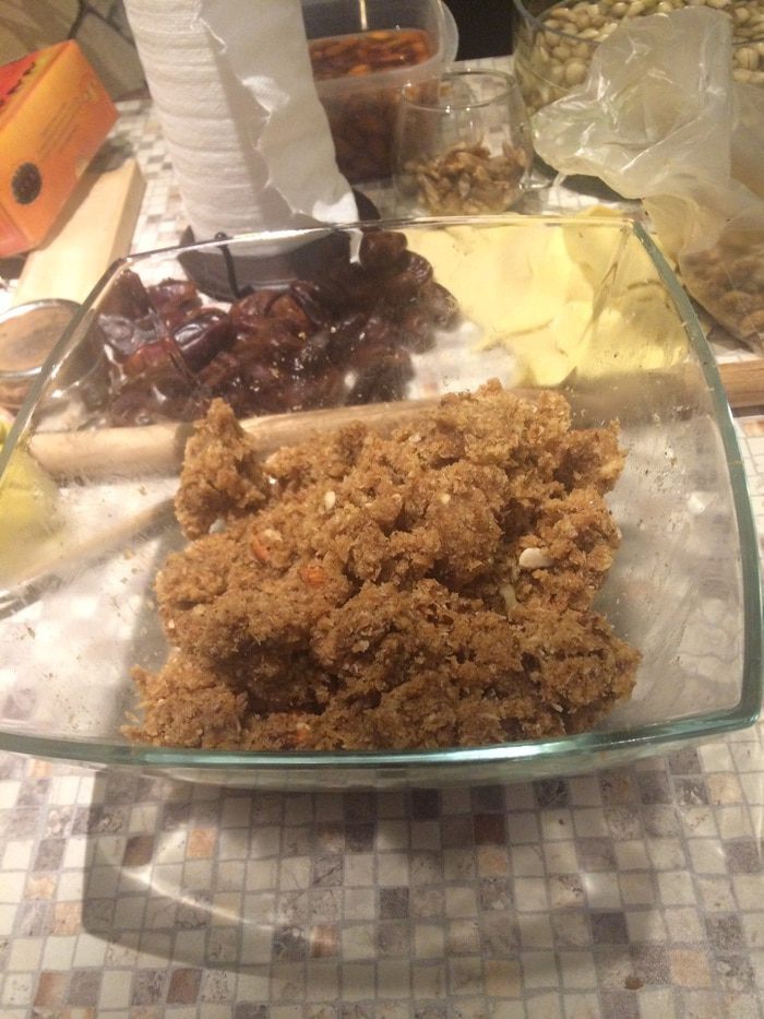 Имбирные сэндвичи с кокосово-чайным мороженным