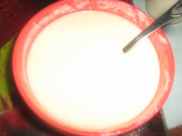 Йогуртово-медовая панна котта с малиной