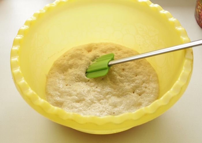 Кулич творожный с вяленой клюквой