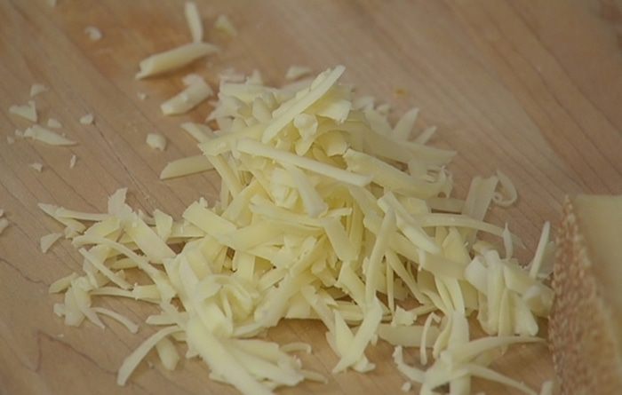 Брускетта с инжиром, яблоком и сыром 