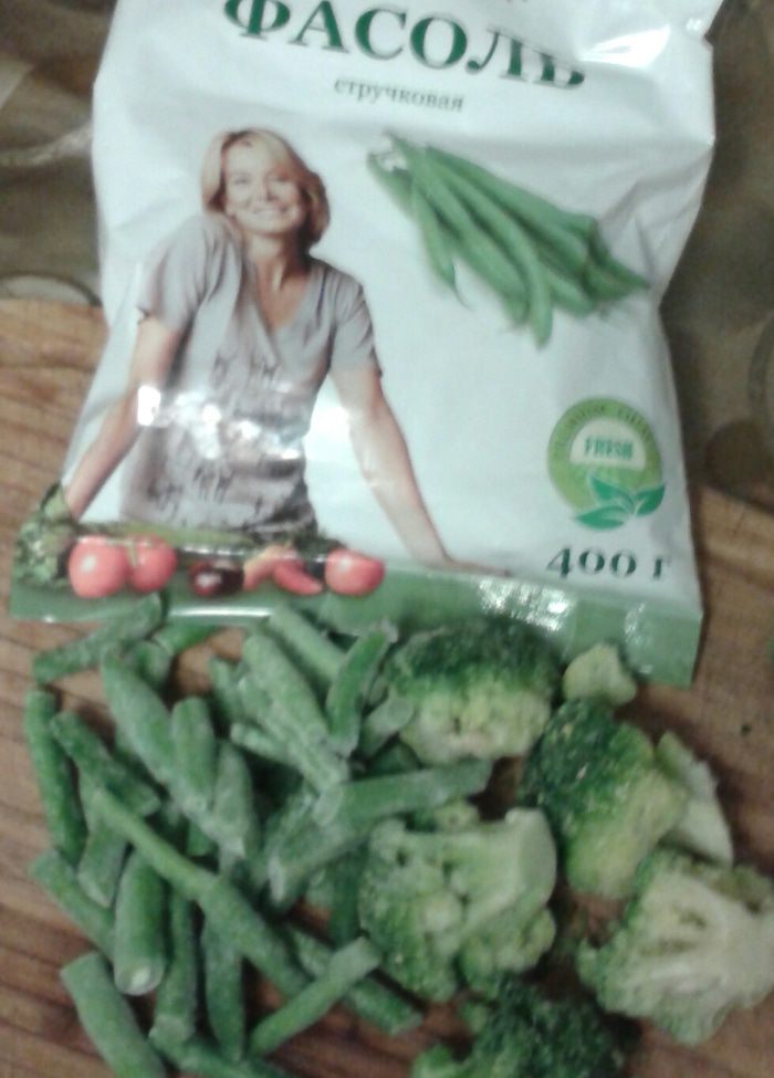 Овощная галета с фасолью и брокколи