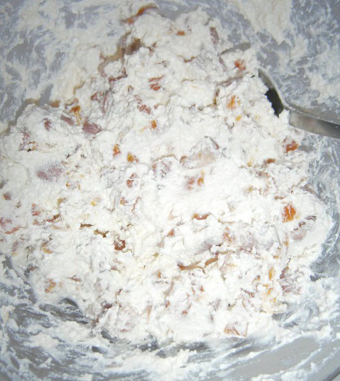 Пирог из картофельного теста с творогом и беконом