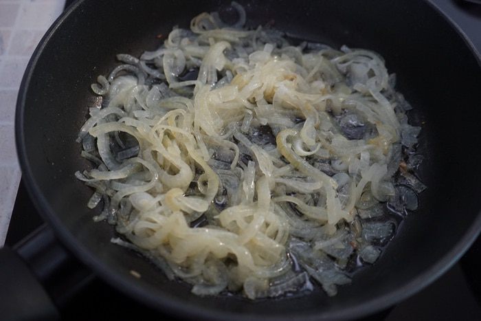 Филе индейки, запеченное в рукаве с тыквой и яблоками