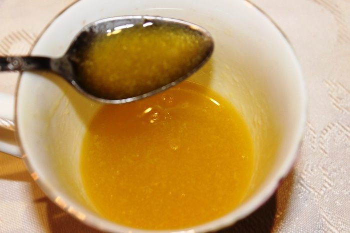 Закуска из авокадо, груши и креветок