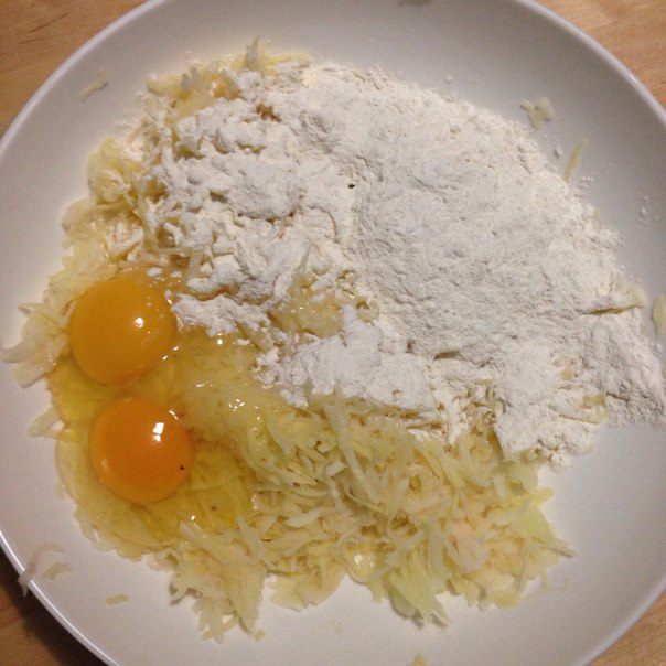 Латкес (картофельные оладьи) 