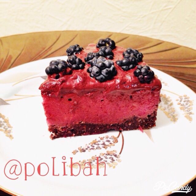 Ежевичный торт с шоколадом (веган)