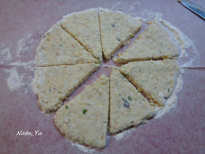 Дачные сконы с тимьяном