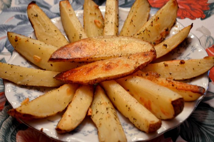 Пряный картофель дольками