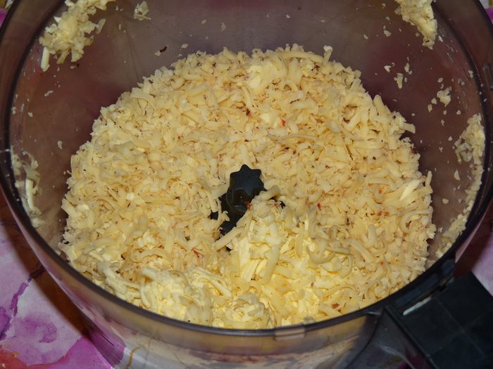 Сырное печенье с тмином и кунжутом