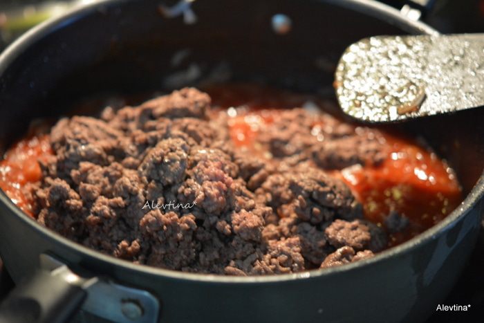 Гуляш с пастой