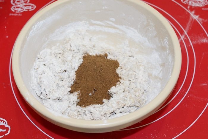 Хлебцы с цельнозерновой мукой и солодом